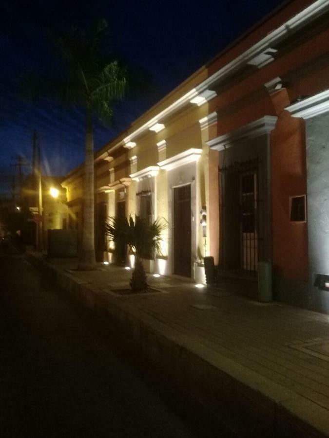 Aguacate Suites Mazatlán Exterior foto